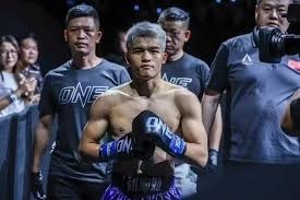 霍伊伦德梅开二度 那不勒斯击败尤文后登上意甲榜首